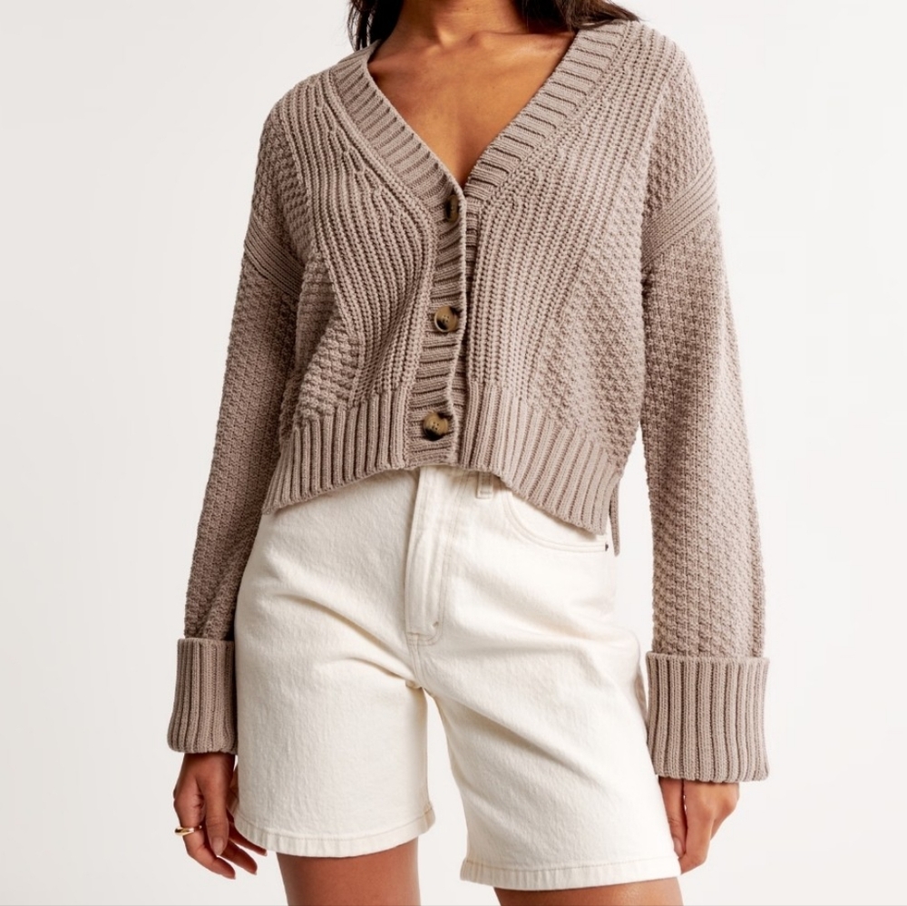 Abercrombie & Fitch Cardigan